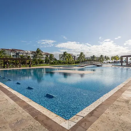Casa Sky Penthouse Mareazul Condo